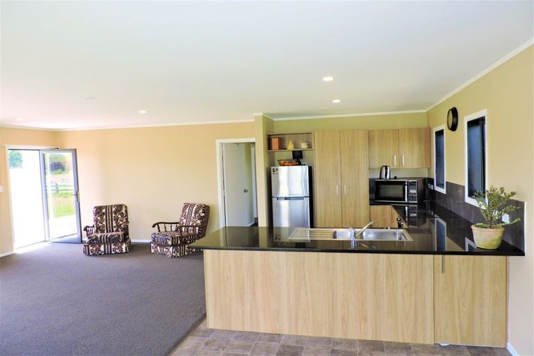 Photo of property in 36 Svenson Road, Waipukurau, 4200