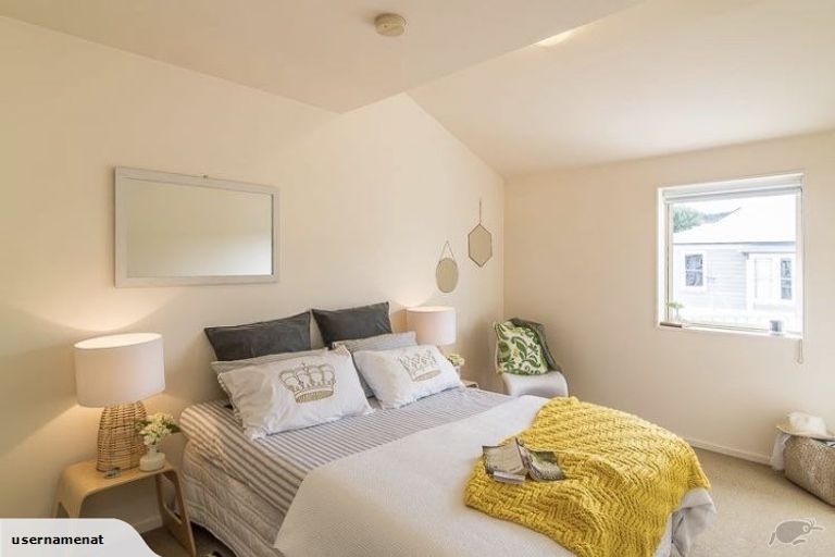 Photo of property in Luxford Villas, 305/72 Herald Street, Berhampore, Wellington, 6023