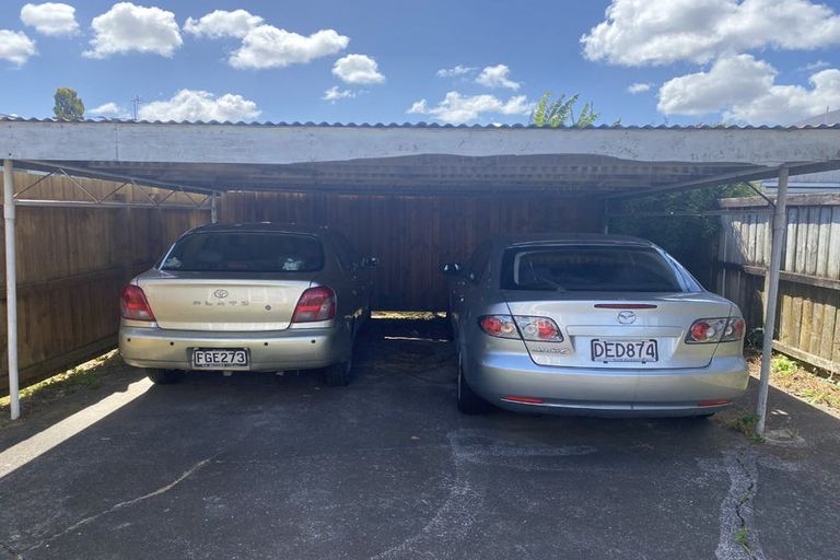 Photo of property in 1 Kingswood Road, Papatoetoe, Auckland, 2025