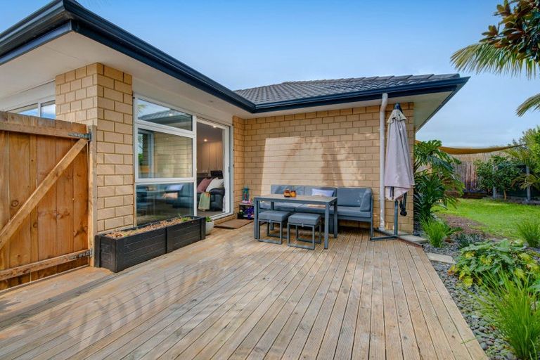 Photo of property in 37c Doment Crescent, Orewa, 0931