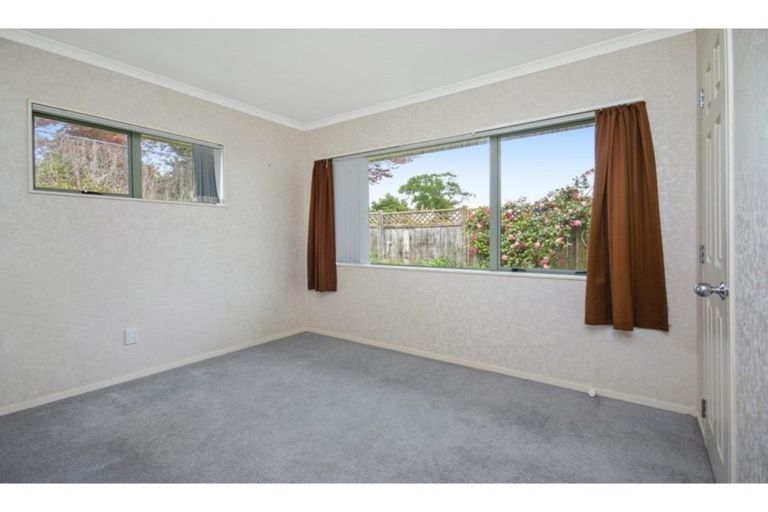Photo of property in 13b Howden Street, Waiuku, 2123