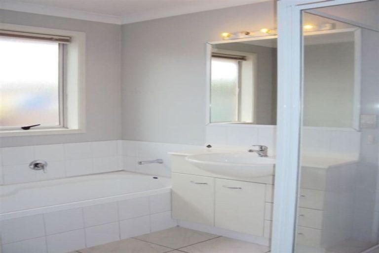 Photo of property in 31 Putake Drive, Parklands, Christchurch, 8083