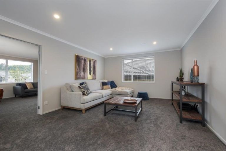 Photo of property in 2 Helenvale Crescent, Pokeno, 2402