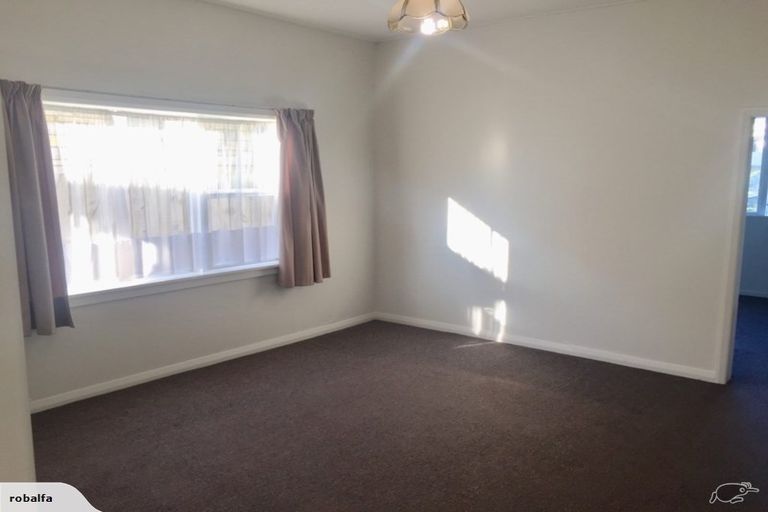 Photo of property in 2/45 Stanley Street, Berhampore, Wellington, 6023