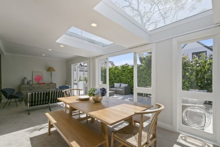 Photo of property in 39 Penrose Street, Woburn, Lower Hutt, 5010