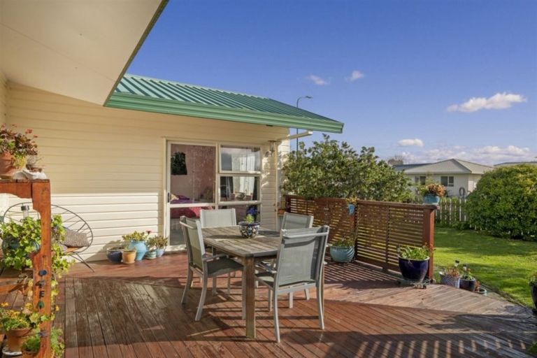 Photo of property in 14 Protea Crescent, Whitianga, 3510