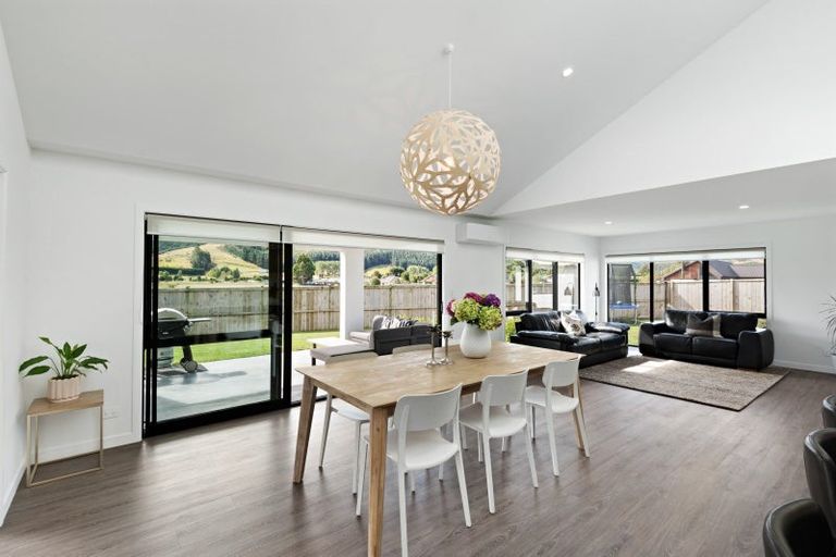 Photo of property in 13 Rodeo Place, Outram, 9019