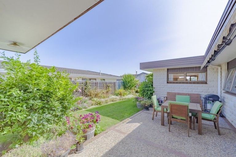 Photo of property in 34 Perry Crescent, Greenmeadows, Napier, 4112