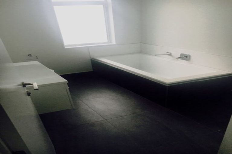 Photo of property in 17 Sunview Street, Silverdale, 0932