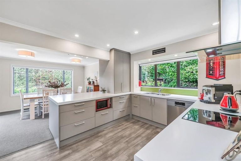 Photo of property in 34 Royleen Street, Casebrook, Christchurch, 8051