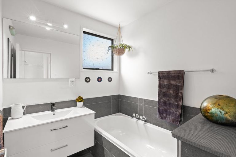 Photo of property in 45 Karnak Crescent, Russley, Christchurch, 8042