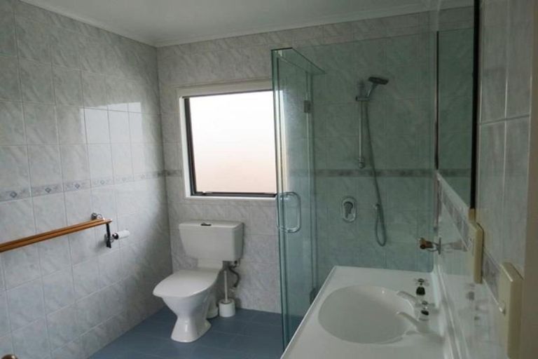 Photo of property in 13 Del Mar Place, Merrilands, New Plymouth, 4312