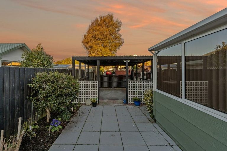 Photo of property in 2/31 Charlesworth Street, Woolston, Christchurch, 8023