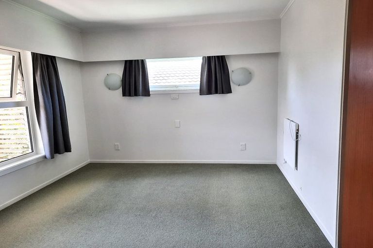 Photo of property in 1/10a Walter Street, Hauraki, Auckland, 0622
