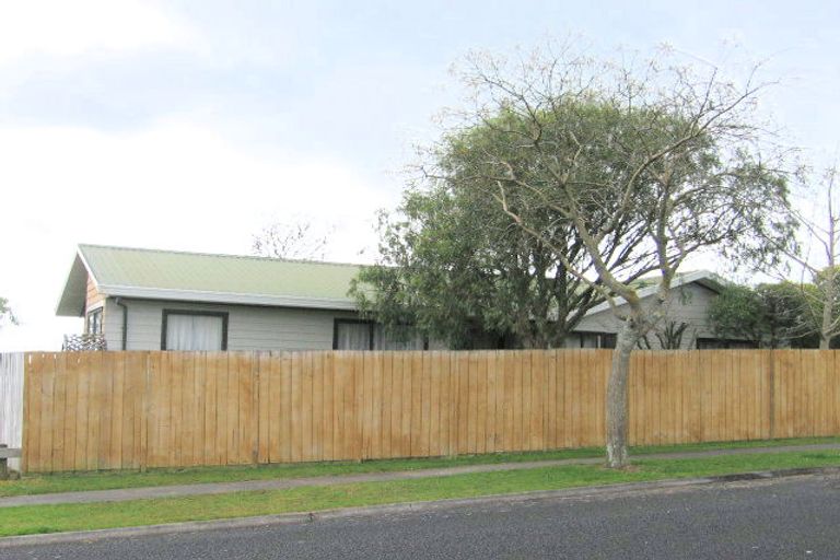 Photo of property in 39 Lansdowne Crescent, Glenview, Hamilton, 3206