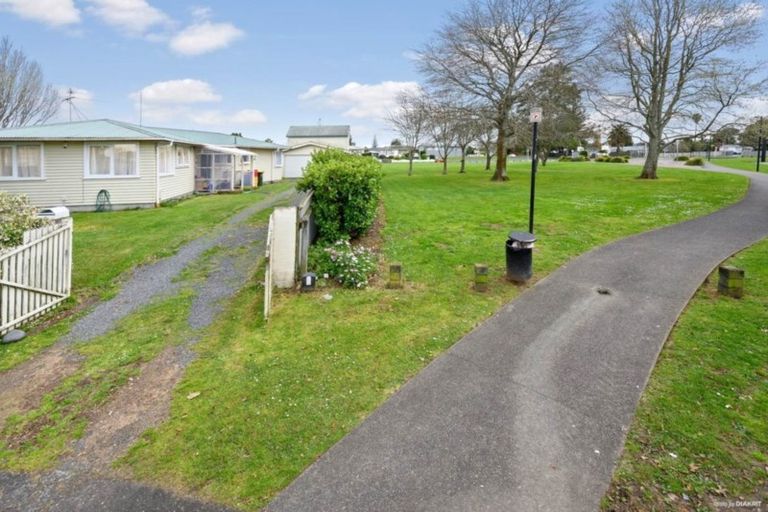 Photo of property in 20 Marybeth Place, Rosehill, Papakura, 2113