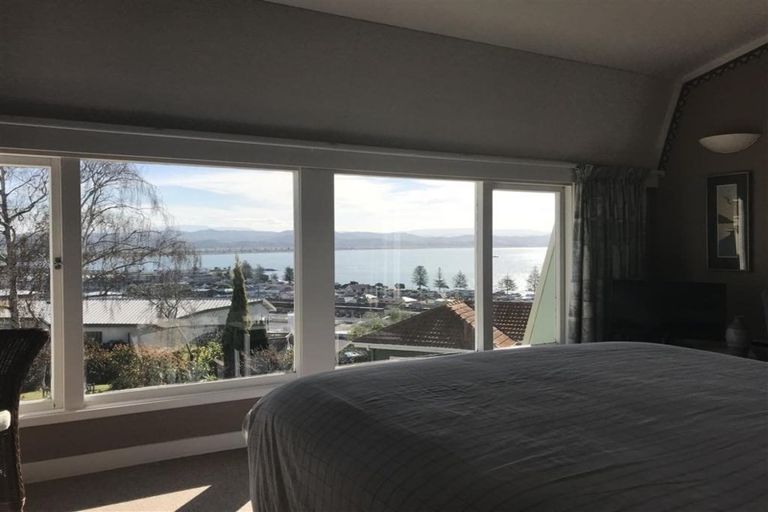 Photo of property in 9 Milton Terrace, Hospital Hill, Napier, 4110