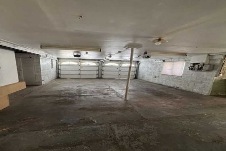 Photo of property in 314 East Coast Road, Forrest Hill, Auckland, 0620