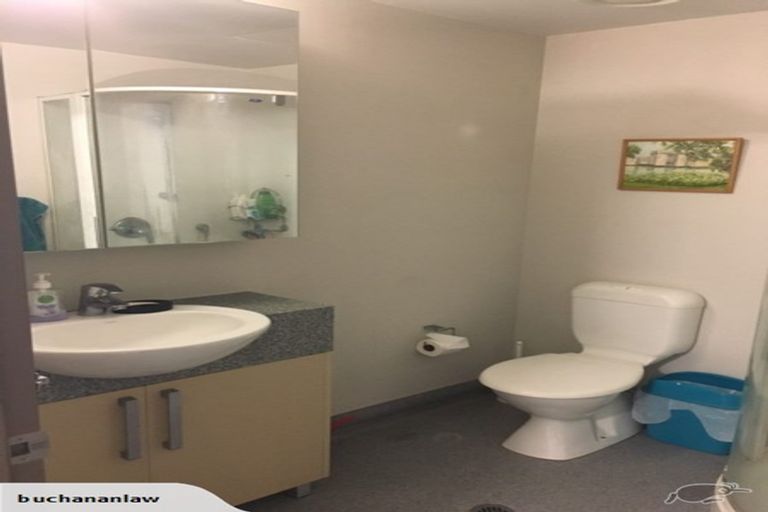 Photo of property in Dual Apartments, 108/142 Vivian Street, Te Aro, Wellington, 6011