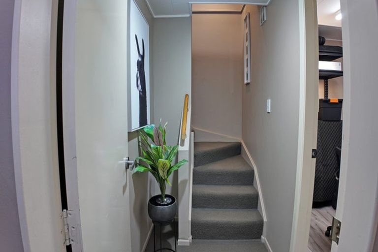 Photo of property in 22b Hillside Drive, Maoribank, Upper Hutt, 5018