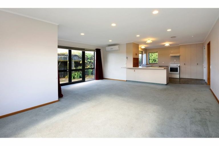 Photo of property in 2 Harcourt Place, Wakefield, 7025