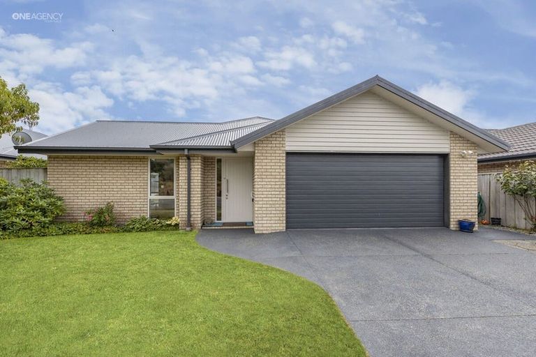 Photo of property in 12 Hakatere Road, Pegasus, 7612