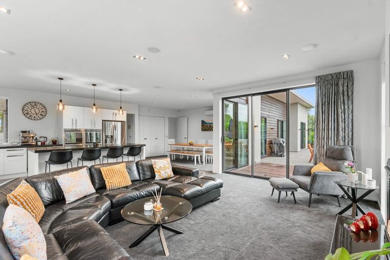 Photo of property in 1 Sterling Drive, Prebbleton, 7604