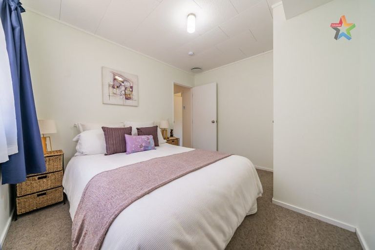 Photo of property in 13 Barberry Grove, Maungaraki, Lower Hutt, 5010