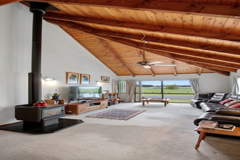 Photo of property in 77 Fairview Road, Katikati, 3129