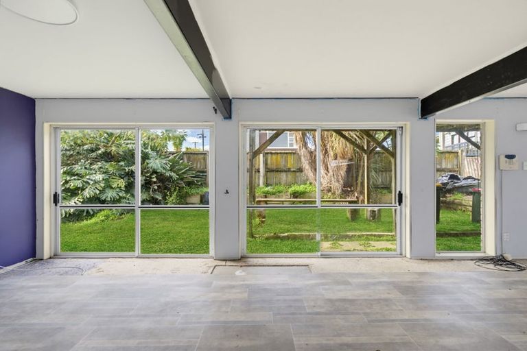 Photo of property in 179 Coxhead Road, Wattle Downs, Auckland, 2103