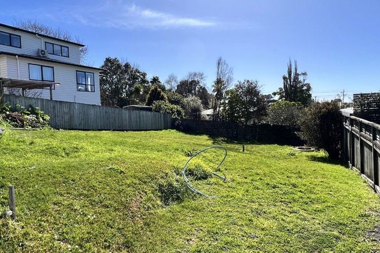 Photo of property in 6a Hauraki Crescent, Pinehill, Auckland, 0632