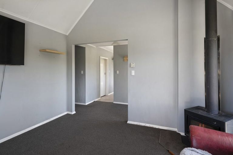 Photo of property in 22 Neil Road, Fairy Springs, Rotorua, 3015