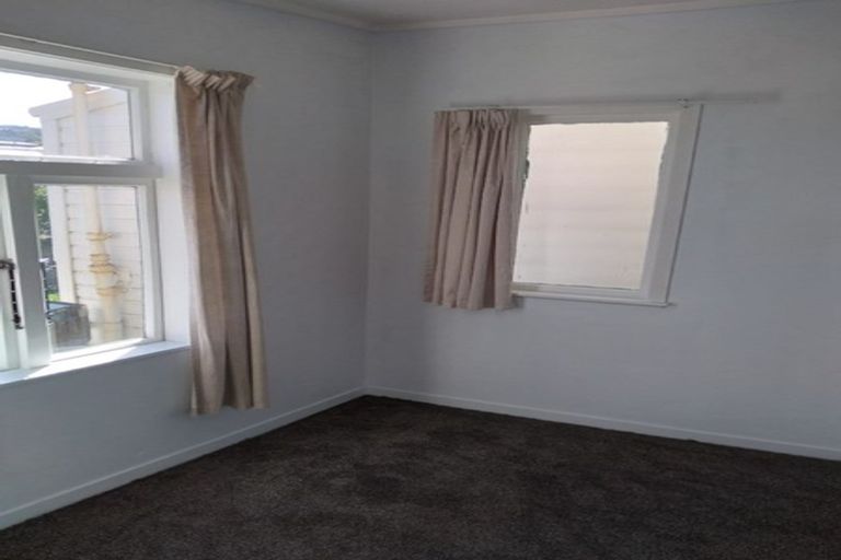 Photo of property in 218 Rintoul Street, Berhampore, Wellington, 6023