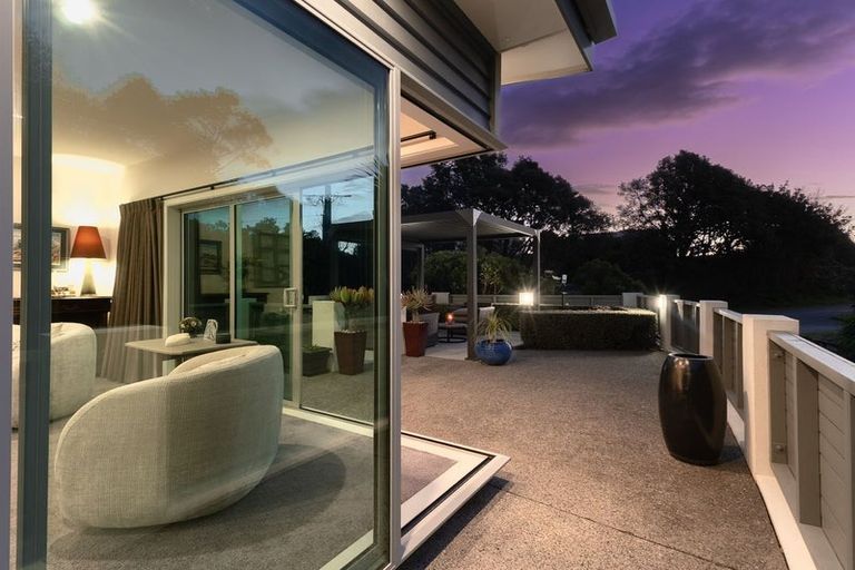 Photo of property in 6a Kohutuhutu Road, Raumati Beach, Paraparaumu, 5032
