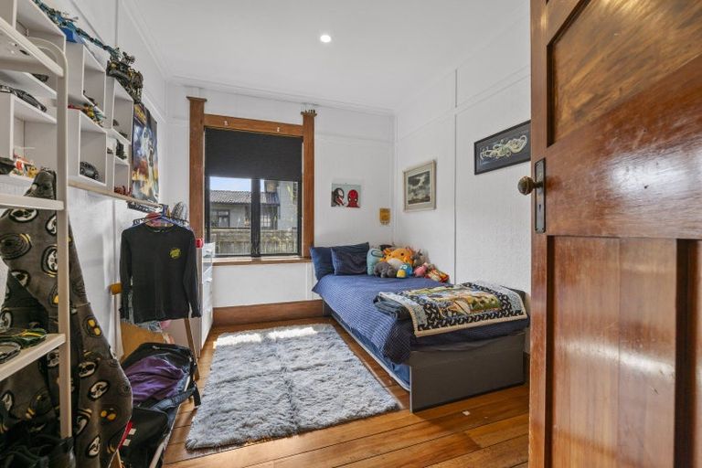 Photo of property in 33 Fitzroy Road, Fitzroy, New Plymouth, 4312