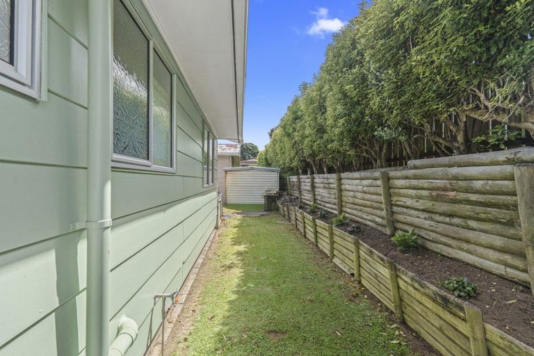 Photo of property in 1/25 Tahurangi Place, Spotswood, New Plymouth, 4310