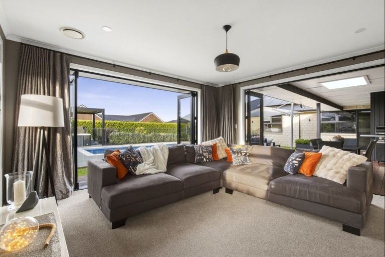 Photo of property in 42 Alan Livingston Drive, Cambridge, 3434