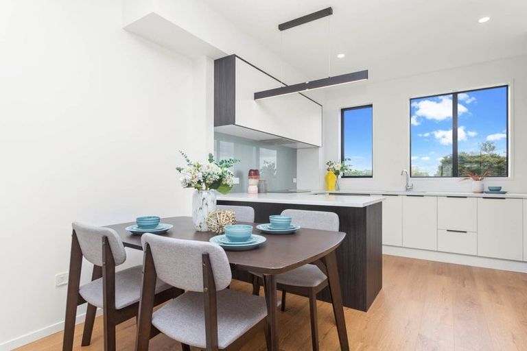 Photo of property in 3/2a Cambridge Road, Manurewa, Auckland, 2102