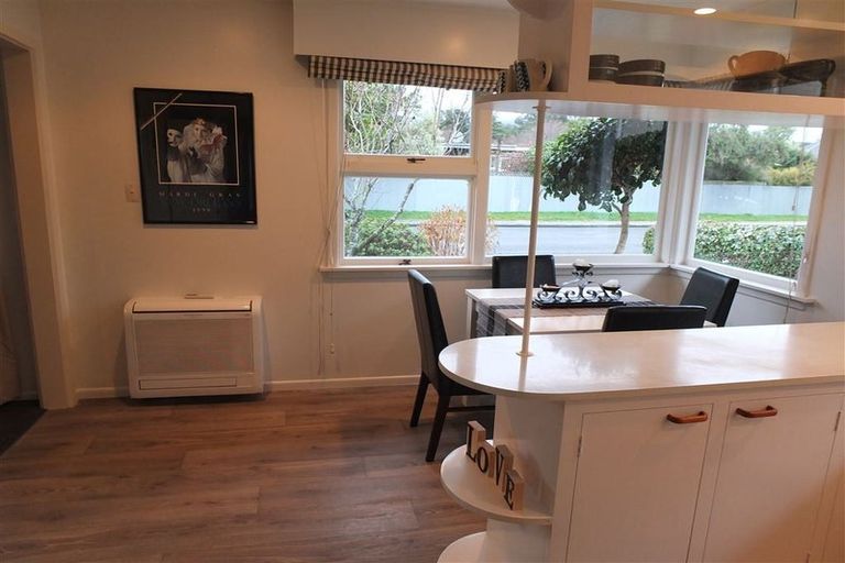 Photo of property in 2/4 Molesworth Place, Somerfield, Christchurch, 8024