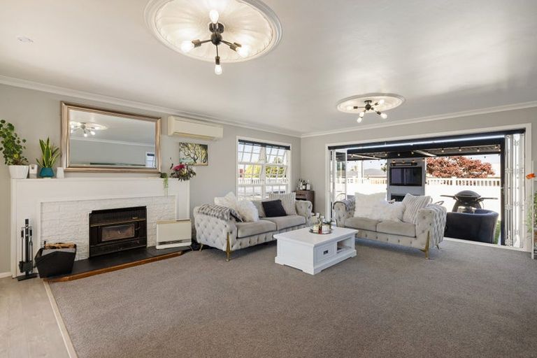 Photo of property in 166 Sandwich Road, St Andrews, Hamilton, 3200