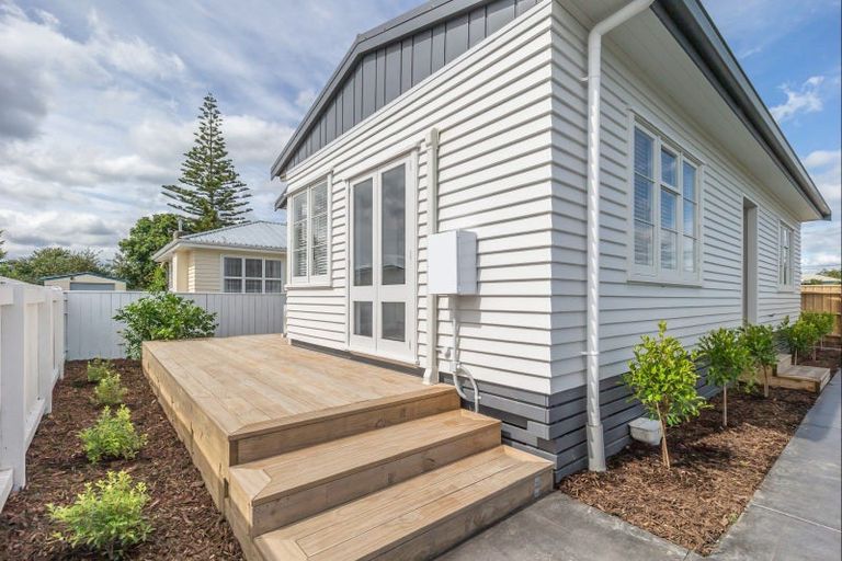 Photo of property in 27 Reeve Street, Levin, 5510