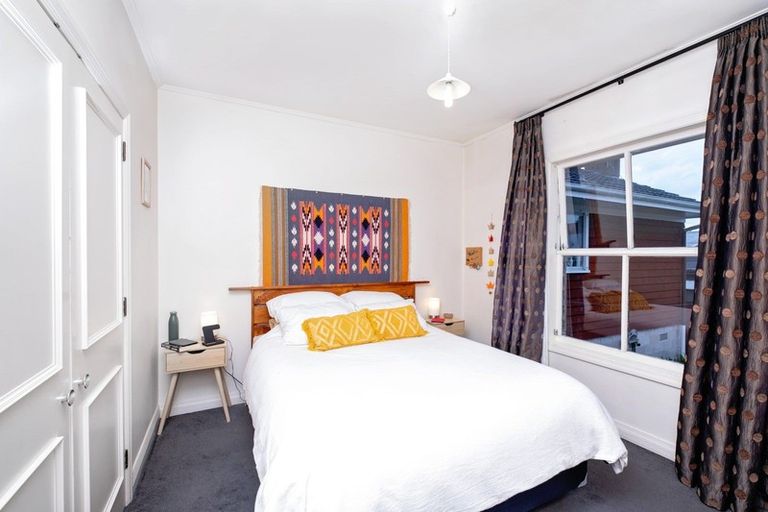 Photo of property in 72b Te Mata Road, Havelock North, 4130