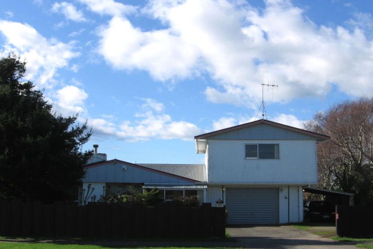 Photo of property in 94 Mako Mako Road, Levin, 5510