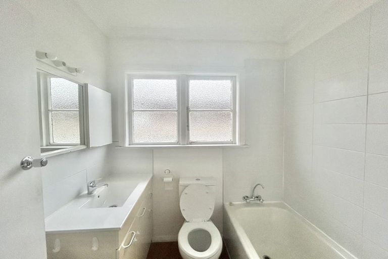 Photo of property in 53 Kings Drive, Levin, 5510