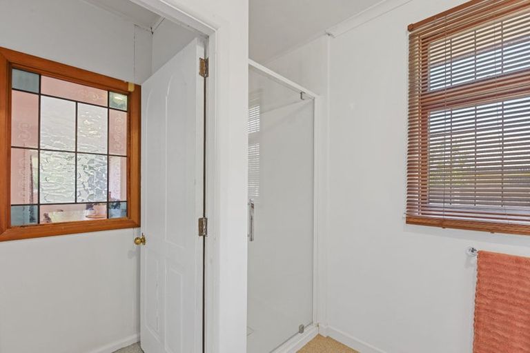 Photo of property in 144a High Street, Oxford, 7430