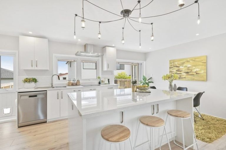 Photo of property in 2/13 Burns Avenue, Takapuna, Auckland, 0622