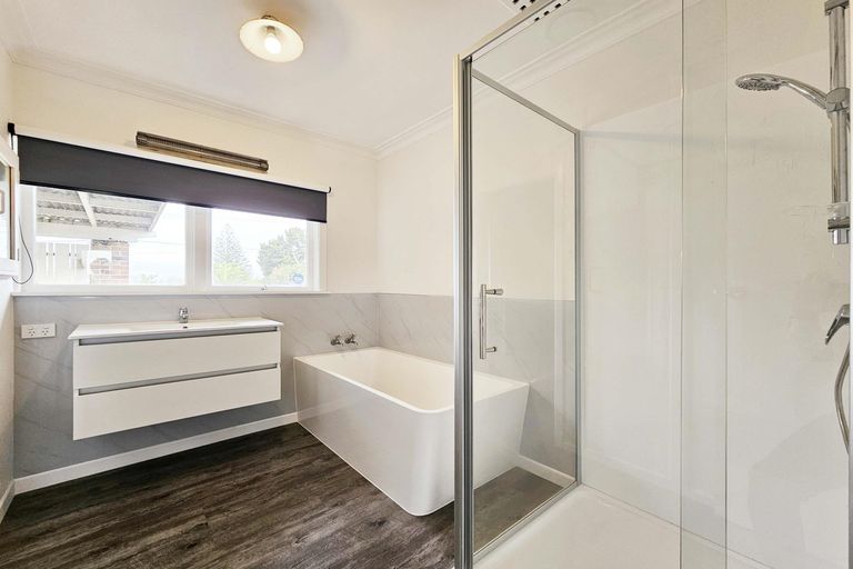 Photo of property in 6 Boundary Road, Clover Park, Auckland, 2019