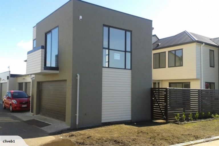 Photo of property in 53 Popokatea Drive, Takanini, 2112