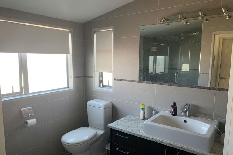 Photo of property in 6 Kouras Place, Flat Bush, Auckland, 2016