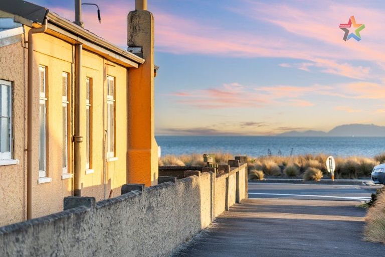 Photo of property in 217 The Esplanade, Petone, Lower Hutt, 5012